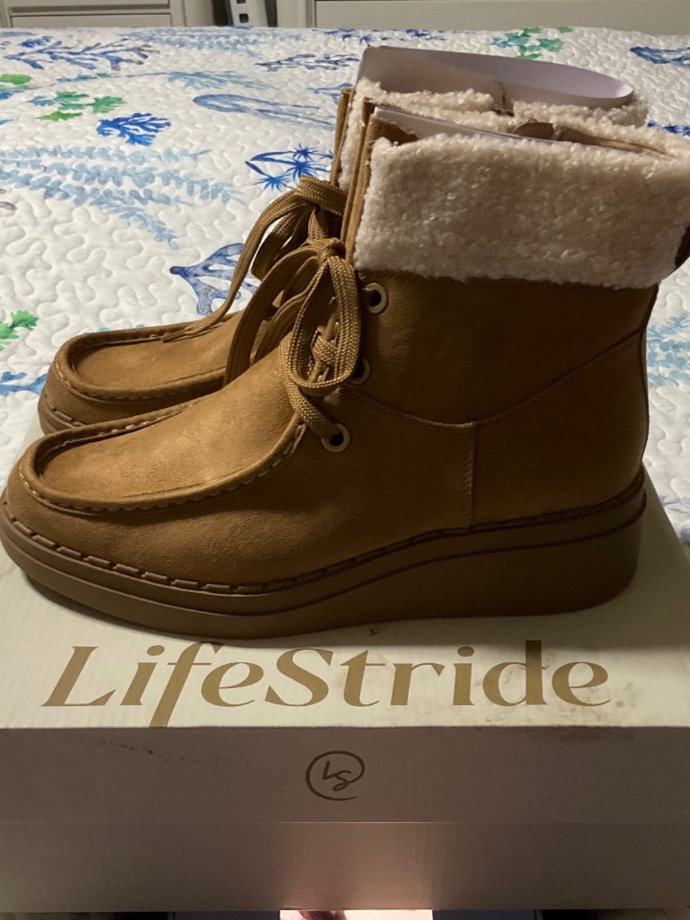 LifeStride Devan NIB Ladies 9.5 W 2.5 in. wedge heel boots, side zipper lace up